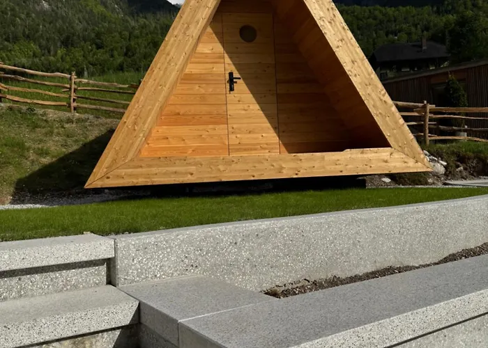Glamping Kamp Triglav Lodge
