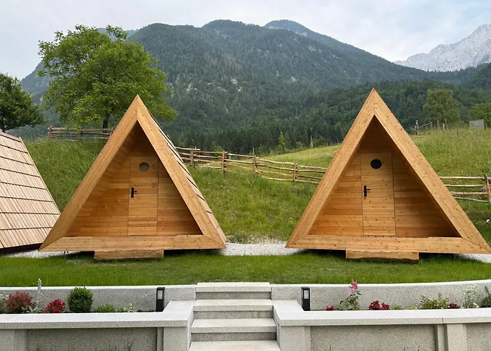 Glamping Kamp Triglav Lodge *